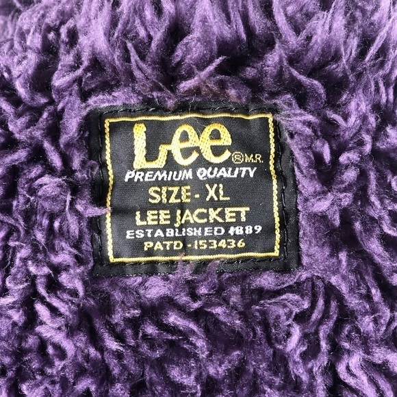 VINTAGE Lee Denim Jacket with Purple Fur Lining - Picture 12 of 16
